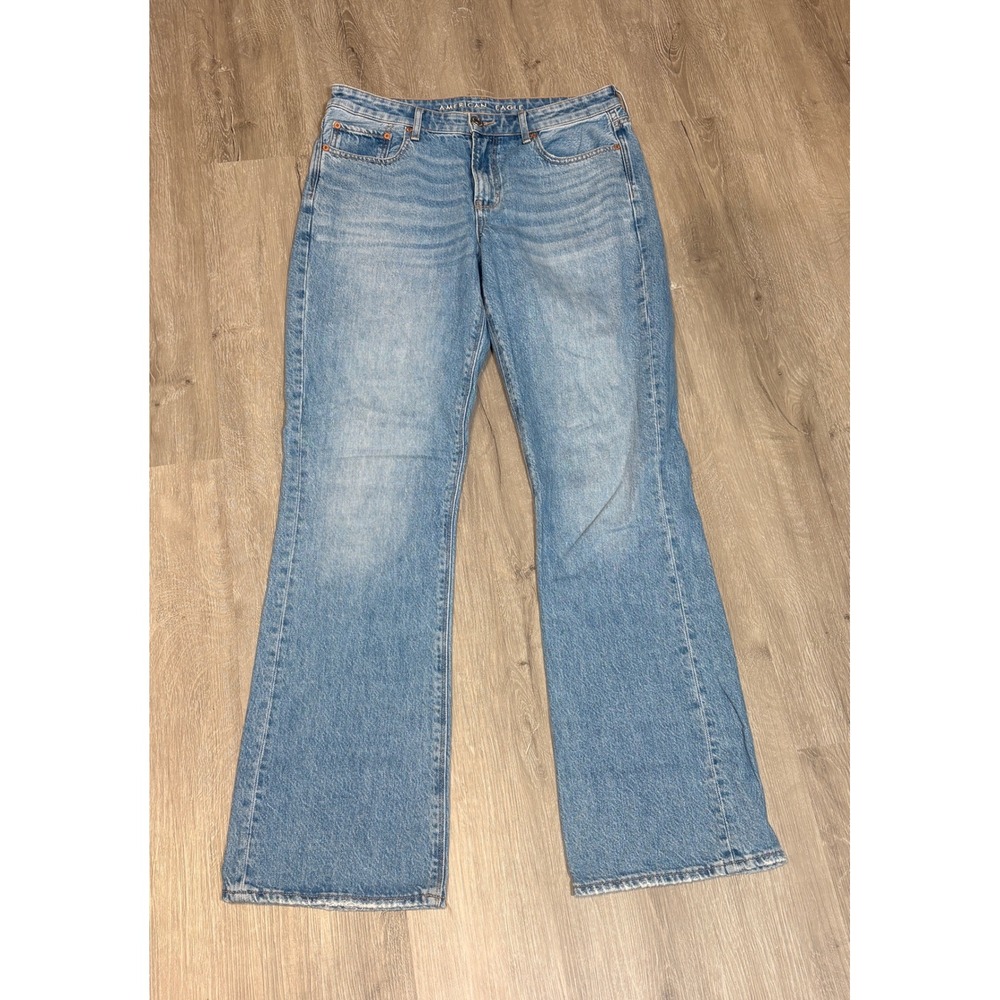 American Eagle 90s Bootcut Jeans Light Wash Denim High Rise Women Size 10 Long